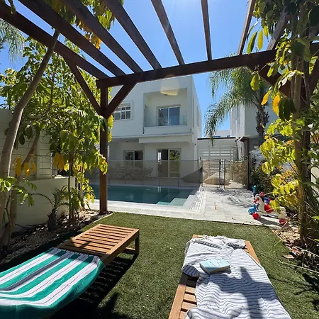 Villa Seaside Family - 2 Min Walk To *