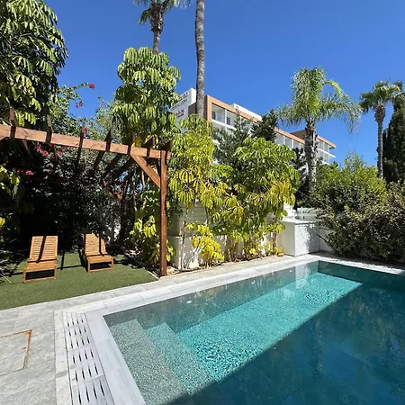 Villa Seaside Family - 2 Min Walk To Paralimni