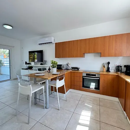 Villa Seaside Family - 2 Min Walk To
