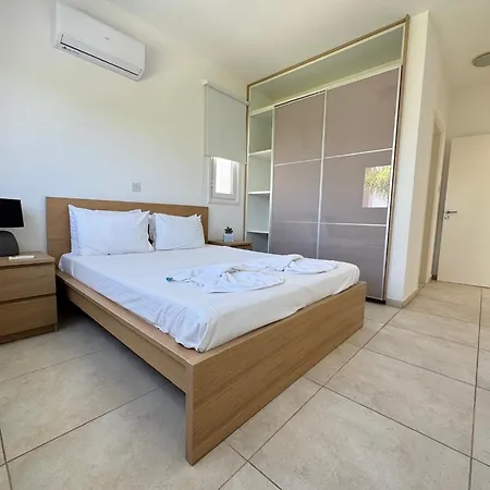 Seaside Family - 2 Min Walk To Villa